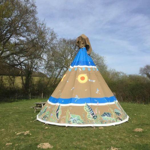 Big Sky Tipi Holidays Wartling Exterior photo